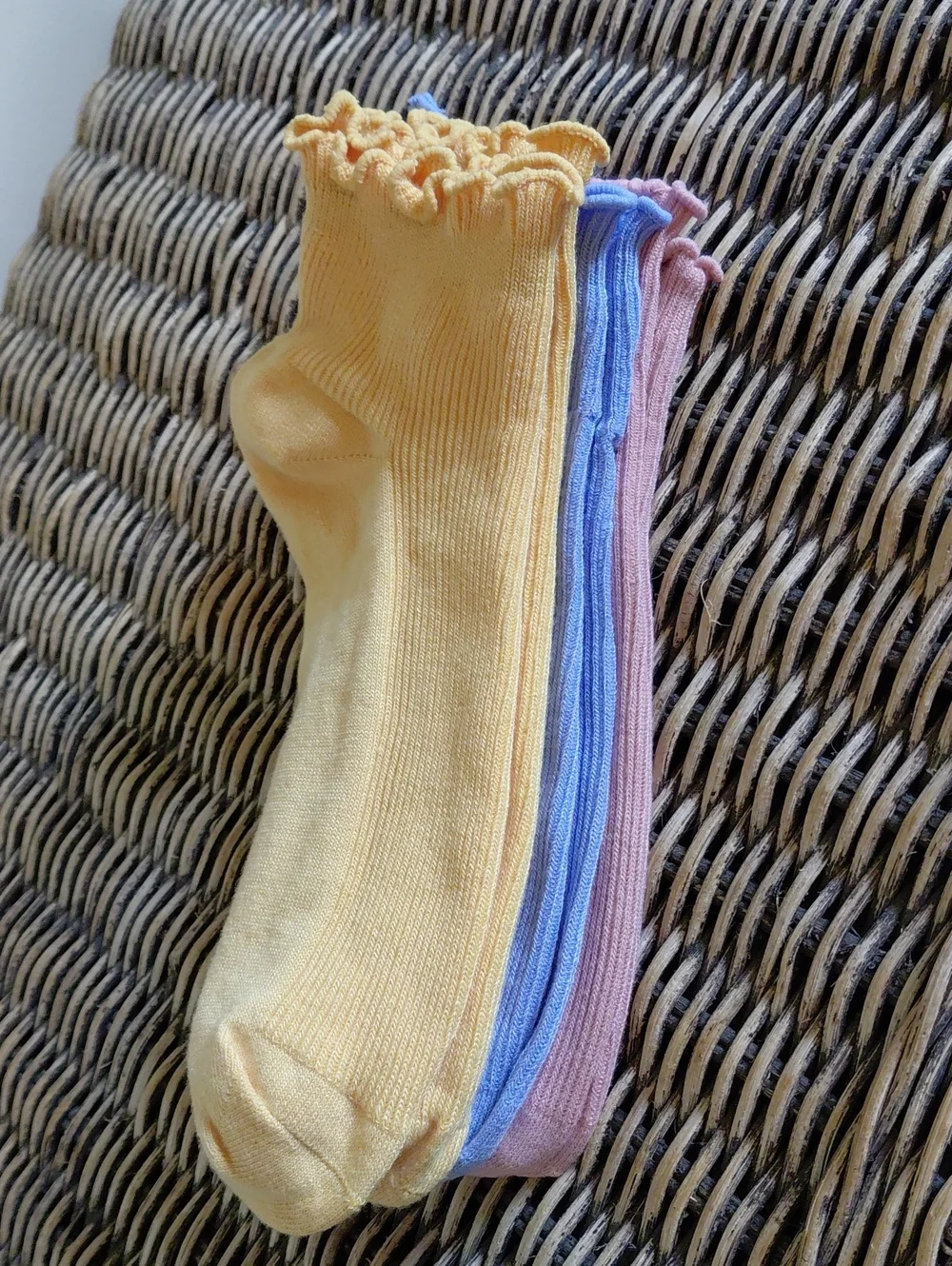 Ruffle Ankle Socks